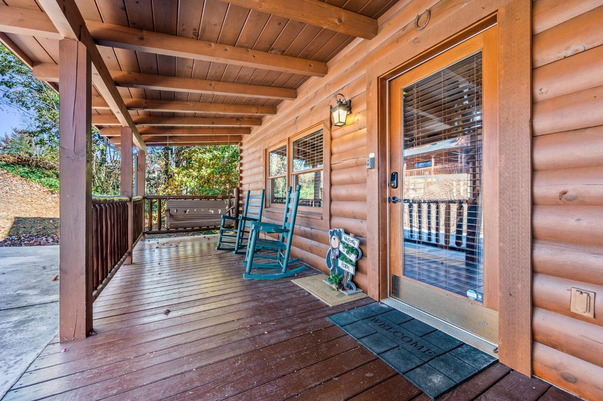 Bearfoot Pines - True Log Cabin - Wi-Fi, Hot Tub, Fishing, Deck With Views! - Mins To Pf Sevierville Exterior photo